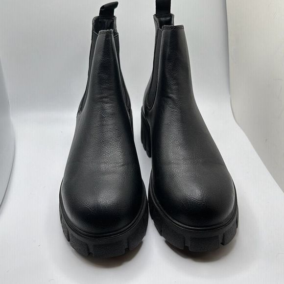 CUSHIONAIRE Women's slip on chelsea boot +Memory Foam 11 BLACK - Picture 2 of 7